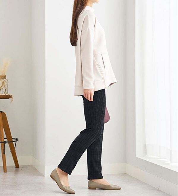 BELLUNA（ベルーナ）の「【あったか仕様♪】すっきり見え！裏ファーパンツ（フルレングスパンツ）」｜詳細画像