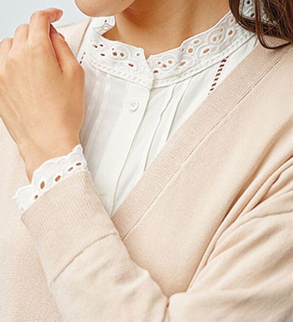 BELLUNA（ベルーナ）の「上品に着映える！衿＆袖レース切替シャツチュニック（チュニック）」｜詳細画像
