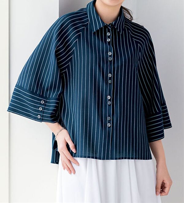 BELLUNA（ベルーナ）の「すっきり見えて体型隠しストライプワイドシャツ（シャツ）」｜ネイビー系