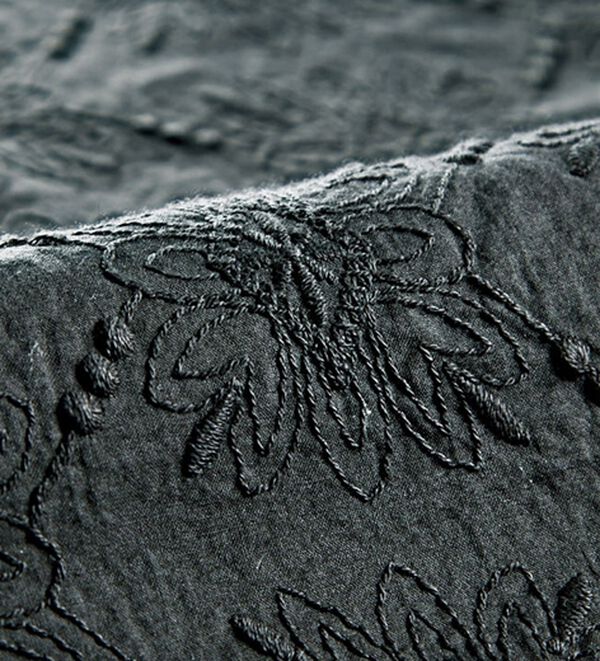 BELLUNA（ベルーナ）の「インド綿大人の花柄フレアーベスト（ベスト）」｜詳細画像