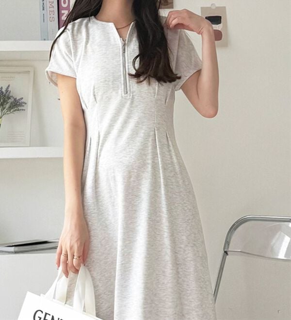 GeeRA（ジーラ）の「前後2WAYハーフジップフレンチ袖ワンピース（カットソーワンピース）」｜詳細画像