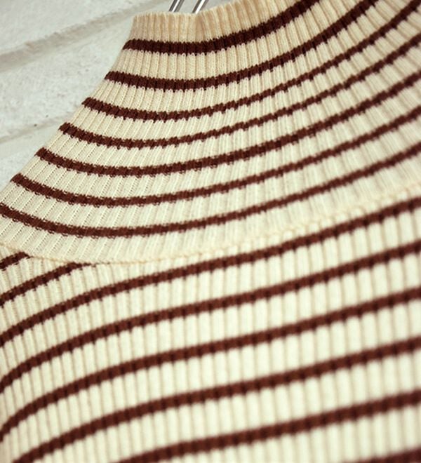 BELLUNA（ベルーナ）の「＜＆ｃｏｃｏｃｈｉ＞ハピネスコットン100％&times;吸湿発熱リブタートルニット（ニット・セーター）」｜詳細画像