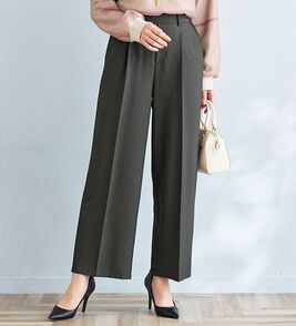 BELLUNA（ベルーナ）の「サマ見え！タック使いワイドパンツ（ワイドパンツ・ガウチョ）」