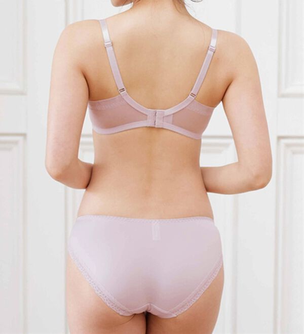 LAVIENNE（ラヴィエンヌ）の「ナチュラル美胸のふわかるブラ＆ショーツ（ブラジャー＆ショーツセット）」｜詳細画像