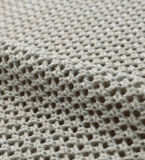 BELLUNA（ベルーナ）の「スパンコール付透かし編みニットプルオーバー（ニット・セーター）」｜詳細画像