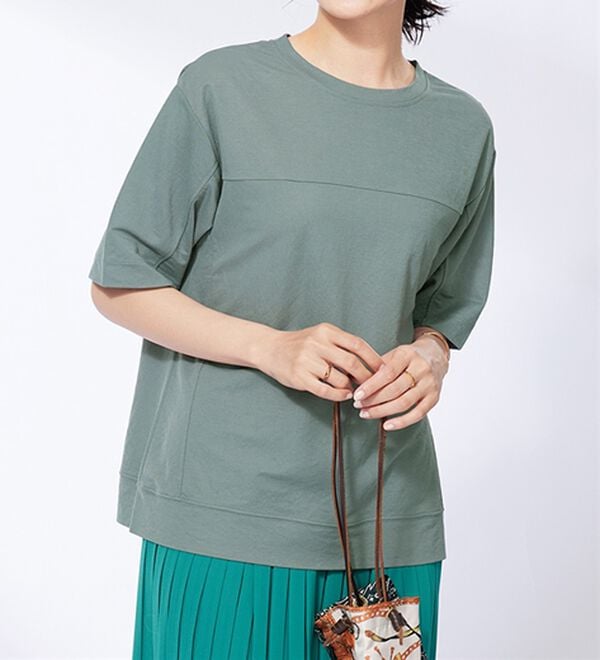 BELLUNA（ベルーナ）の「涼感素材切替デザインプルオーバー（カットソー）」｜詳細画像