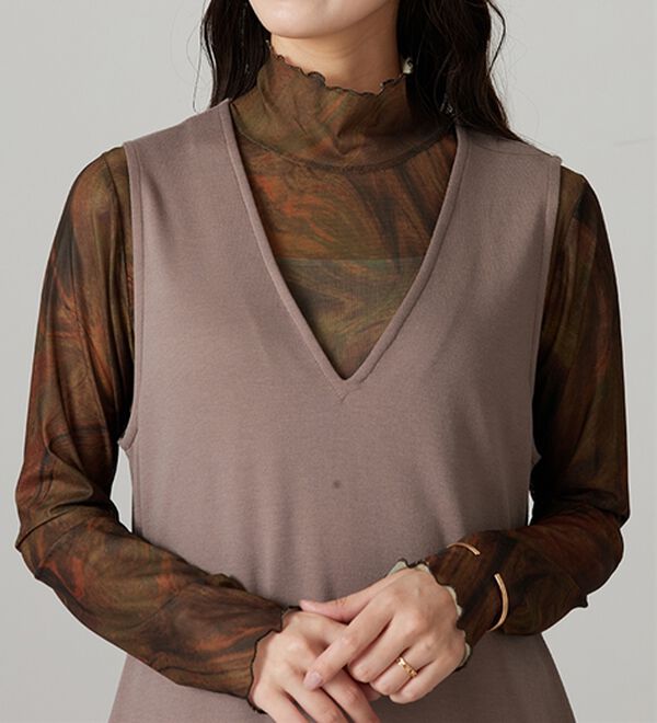 BELLUNA（ベルーナ）の「シアー素材ハイネックインナープルオーバー（カットソー）」｜詳細画像