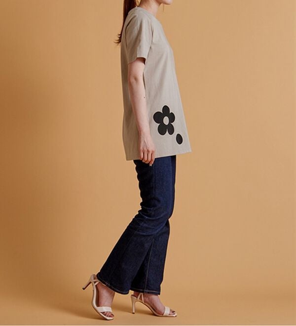 BELLUNA（ベルーナ）の「ひんやリッチコットン大人のプリントロング丈Ｔシャツ（カットソー）」｜詳細画像