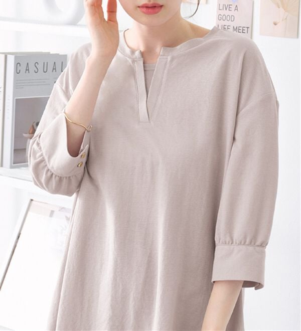 alotta（アロッタ）の「【接触冷感】６分袖衿フェイク裾ラウンドチュニック（チュニック）」｜詳細画像