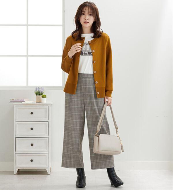 BELLUNA（ベルーナ）の「サマ見え（W）ボタン使いワイドパンツ（ワイドパンツ・ガウチョ）」｜詳細画像