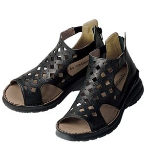 ルフラン（ルフラン）の「ｔｏ　ｂｅ　ｃｏｎｔｉｎｕｅｄ　ダイヤ柄パンチングサンダル（サンダル・ミュール）」｜ブラック