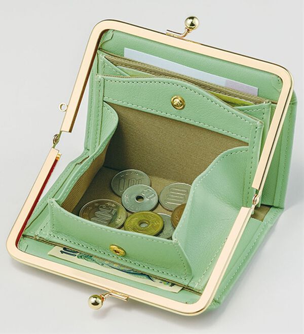 BELLUNA（ベルーナ）の「＜スヌーピー＞牛革がま口ミドル財布（財布・パスケース）」｜詳細画像