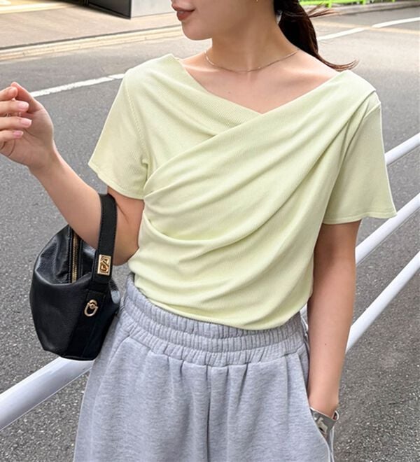 RANAN（ラナン）の「【ひんやり／着映え】上品ドレープリブＴシャツ（カットソー）」｜詳細画像