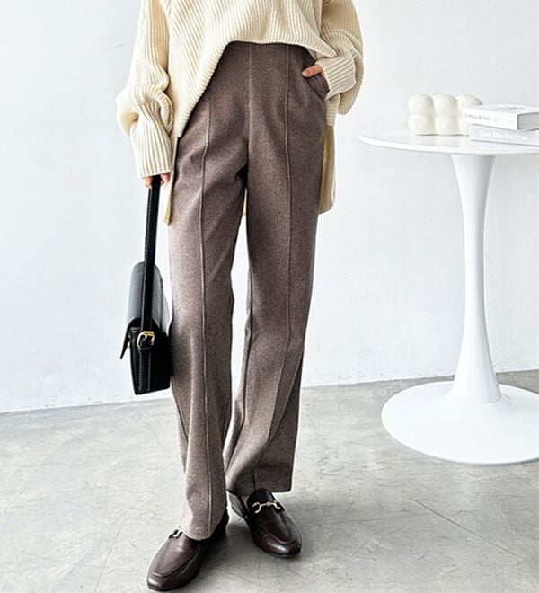 GeeRA（ジーラ）の「ウールライクピンタックストレートパンツ（ワイドパンツ・ガウチョ）」｜詳細画像