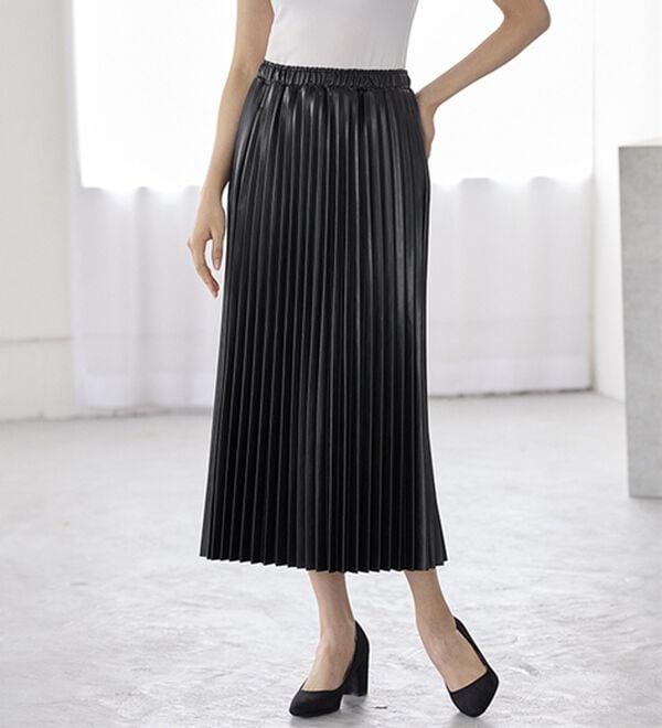 BELLUNA（ベルーナ）の「レザーライクプリーツスカート（ロングスカート）」｜詳細画像