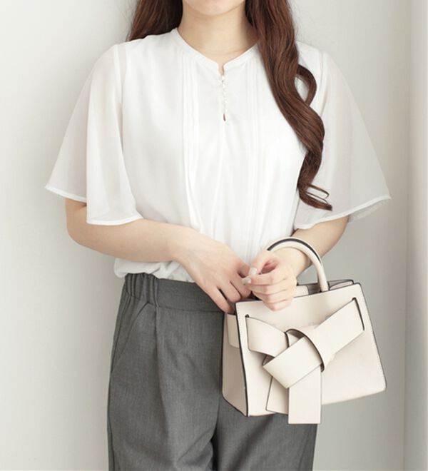 alotta（アロッタ）の「ピンタックパールボタンデザインブラウス（ブラウス）」｜詳細画像