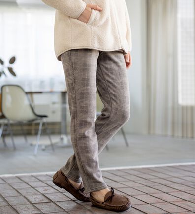 BELLUNA（ベルーナ）の「【あったか仕様♪】すっきり見え！裏ファーパンツ（フルレングスパンツ）」