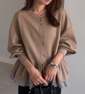 RANAN（ラナン）の「フリルぺプラムショートカーデ（ブルゾン）」｜ベージュ