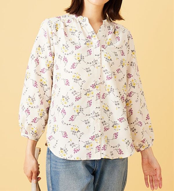 BELLUNA（ベルーナ）の「ふんわり柔らかギャザー使いブラウス（ブラウス）」｜詳細画像