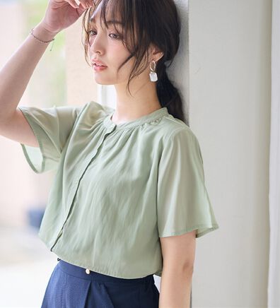 alotta（アロッタ）の「インコーデもすっきり決まる！前後２ＷＡＹケープ風ブラウス（ブラウス）」