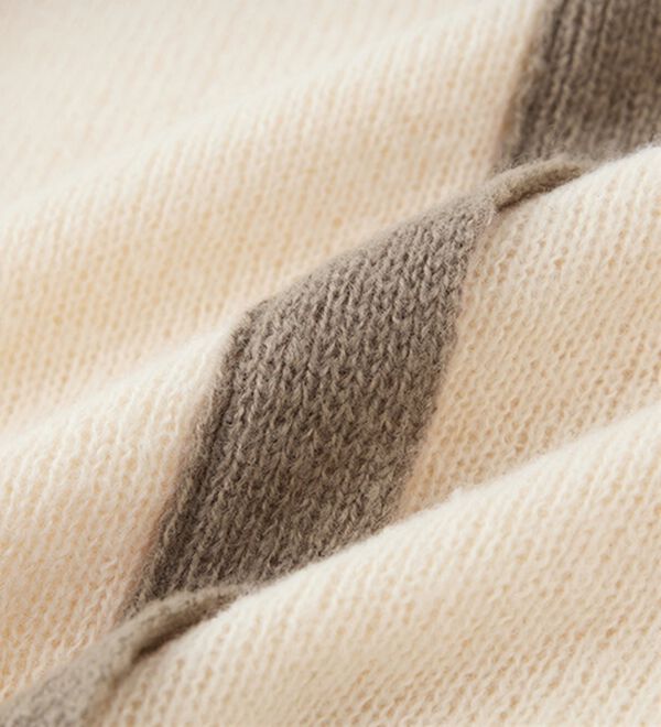 GeeRA（ジーラ）の「配色ラインニットプルオーバー（ニット・セーター）」｜詳細画像