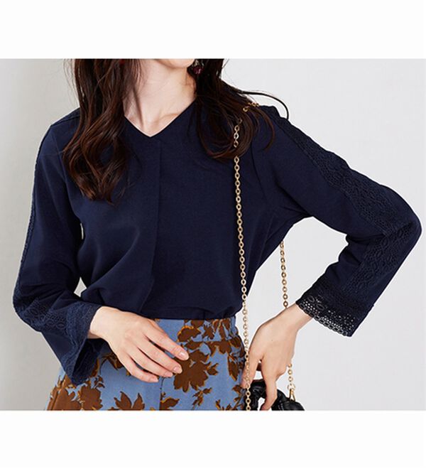 BELLUNA（ベルーナ）の「カットジョーゼット素材レース使いブラウス（カットソー）」｜詳細画像