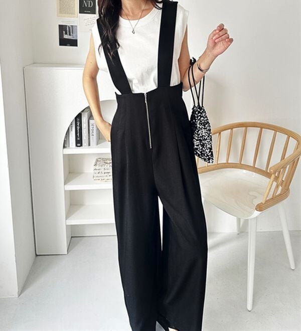 GeeRA（ジーラ）の「フロントジップハイウエストサロペット（オールインワン）」｜詳細画像