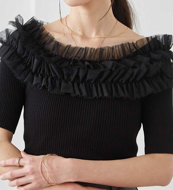 RANAN（ラナン）の「チュールフリルオフショルニット（ニット・セーター）」｜詳細画像