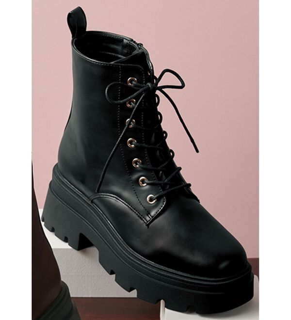 厚底レースアップショートブーツ - ベルーナ【公式】