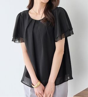 alotta（アロッタ）の「【５つの機能付】ひんやり！インナー付きフリル袖シフォンタックブラウス（ブラウス）」｜ブラック