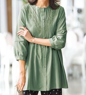 BELLUNA（ベルーナ）の「花柄レースピンタックシャツチュニック（チュニック）」｜ミント