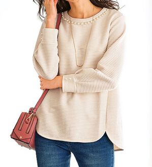 BELLUNA（ベルーナ）の「パール使いふくれジャカードプルオーバー（カットソー）」｜アイボリー