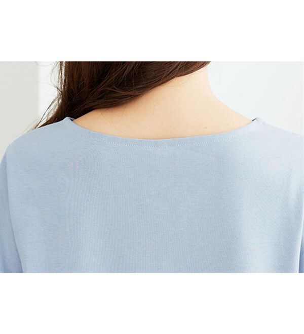 BELLUNA（ベルーナ）の「汗ジミ対策！袖タック使いロゴプルオーバー（カットソー）」｜詳細画像