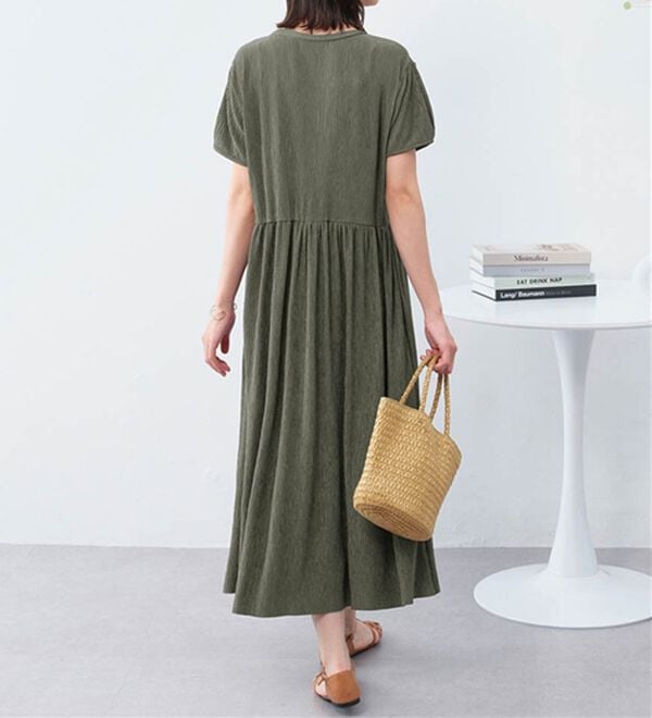 Viola e Viola（ヴィオラ エ ヴィオラ）の「【５つの機能付】楽ちんジャカードワンピース（カットソーワンピース）」｜詳細画像