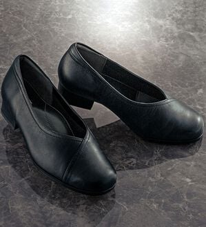 BELLUNA（ベルーナ）の「牛革パンプス（パンプス）」｜1