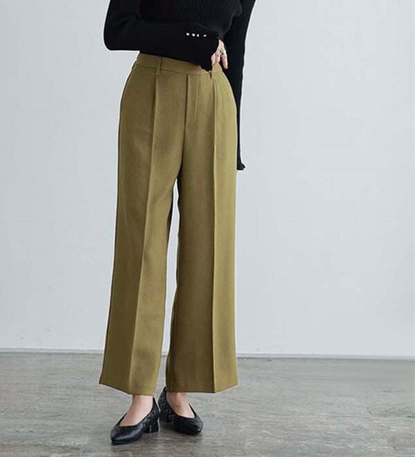 Pierrot（ピエロ）の「大人シルエットウールライクタックワイドパンツ（ワイドパンツ・ガウチョ）」｜オリーブ