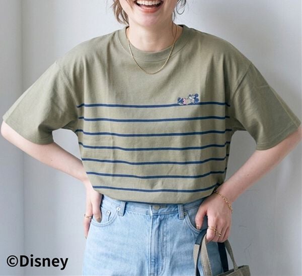 BELLUNA（ベルーナ）の「＜Ｄｉｓｎｅｙ＞【ミッキー】ボーダープリントボックスシルエットTシャツ（カットソー）」｜カーキ