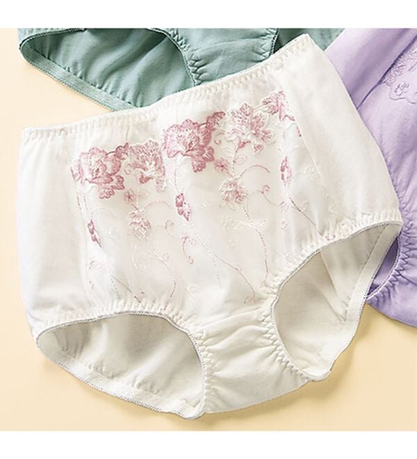 LAVIENNE（ラヴィエンヌ）の「綿９５％のすっぽり華やかショーツ　単品（ショーツ）」｜シルキーホワイト