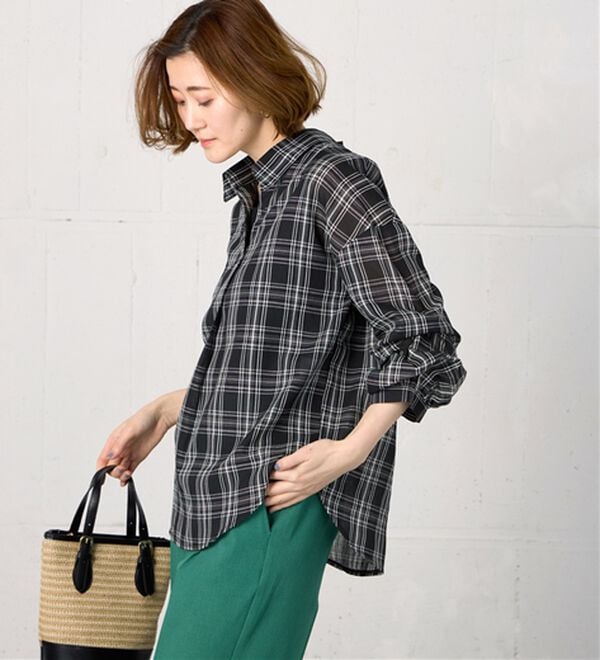 BELLUNA（ベルーナ）の「袖タックデザインスキッパーシャツ（シャツ）」｜詳細画像