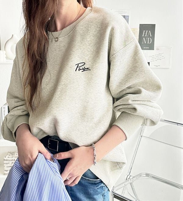 GeeRA（ジーラ）の「ロゴ＆ハート刺しゅう裏起毛スウェット（トレーナー・スウェット）」｜詳細画像