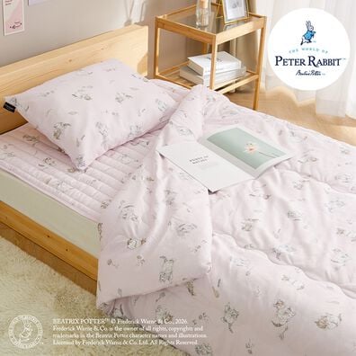 iellio（イエリオ）の「ピーターラビット　洗いざらしミャオマーチ（敷パッド）」