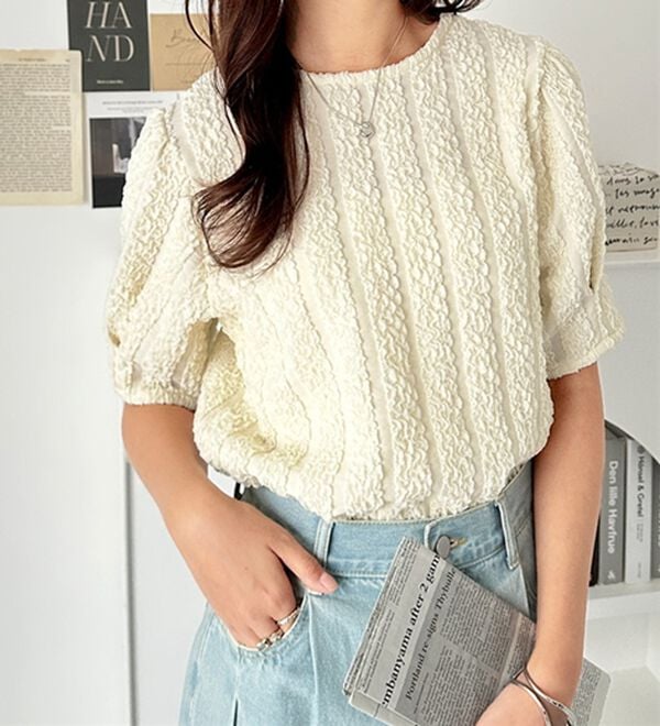 GeeRA（ジーラ）の「ボリュームジャカードカットソー（カットソー）」｜詳細画像