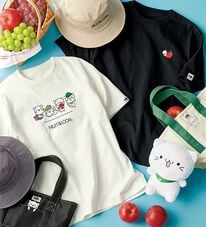 BELLUNA（ベルーナ）の「＜べるーにゃ×フルーツオブザルーム＞綿１００％素材プリントＴシャツ（Tシャツ）」