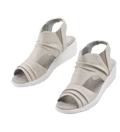 ルフラン（ルフラン）の「足元を涼やかにカバー４Ｅ美脚サンダル（サンダル・ミュール）」