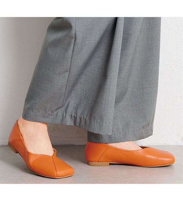 RANAN（ラナン）の「Ｖカットスクエアトゥバブーシュ（フラットシューズ）」｜詳細画像