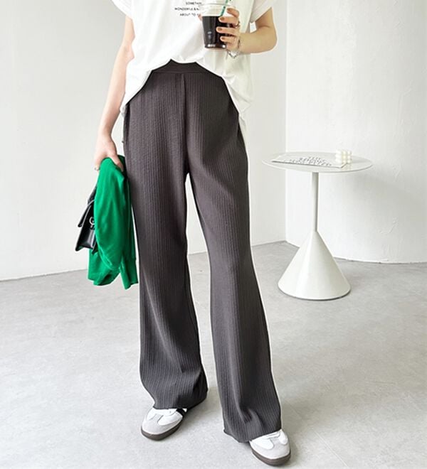 GeeRA（ジーラ）の「セルフカット美脚魅せセミフレアパンツ（フルレングスパンツ）」｜詳細画像