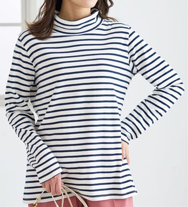 BELLUNA（ベルーナ）の「吸湿発熱ハイネックプルオーバー（カットソー）」｜詳細画像