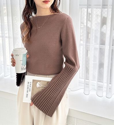 GeeRA（ジーラ）の「【選べる2タイプ】モチっと柔らかフレアースリーブリブニット（ニット・セーター）」