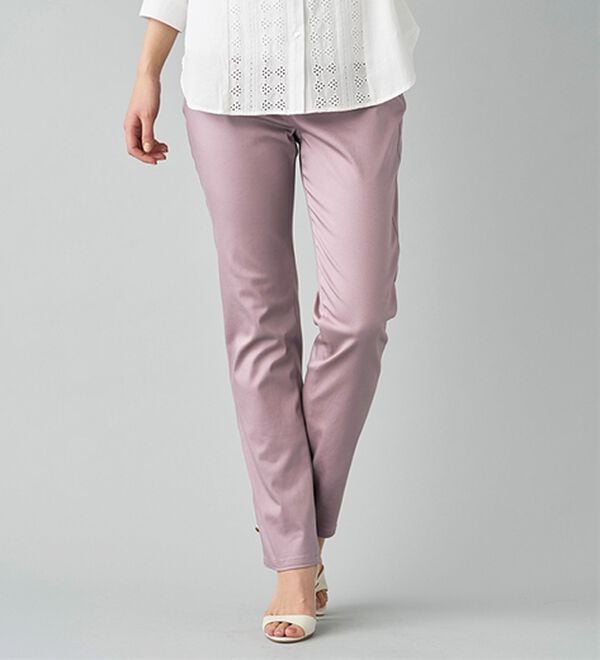 BELLUNA（ベルーナ）の「サラリ速乾！綿サテンストレッチカラーパンツ（フルレングスパンツ）」｜詳細画像