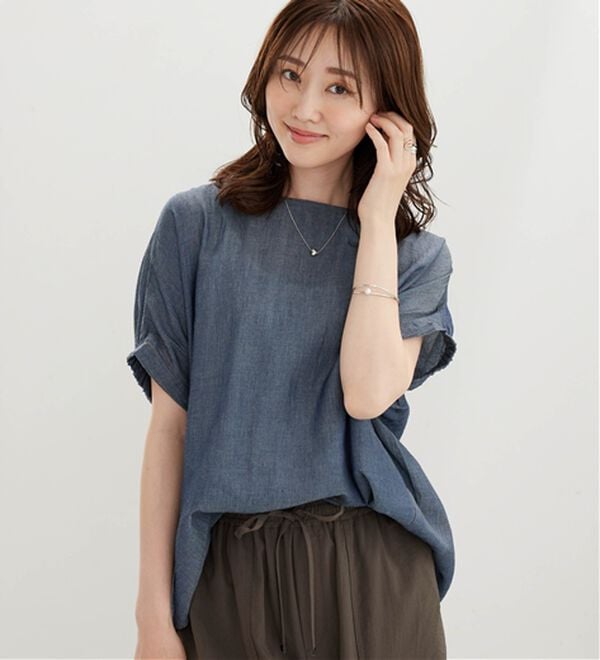 BELLUNA（ベルーナ）の「シアーデニム素材ゆったりブラウス（ブラウス）」｜詳細画像